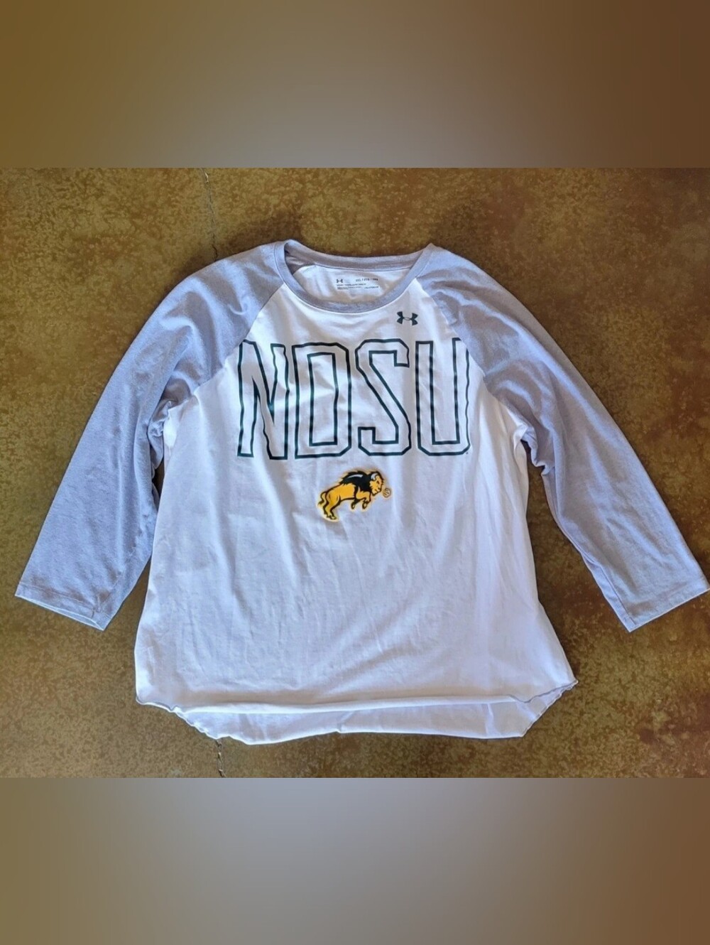 Under Armour 3/4 sleeve NDSU Tshirt Sz 2XL